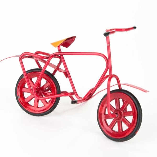 Fahrrad aus Metall, rot